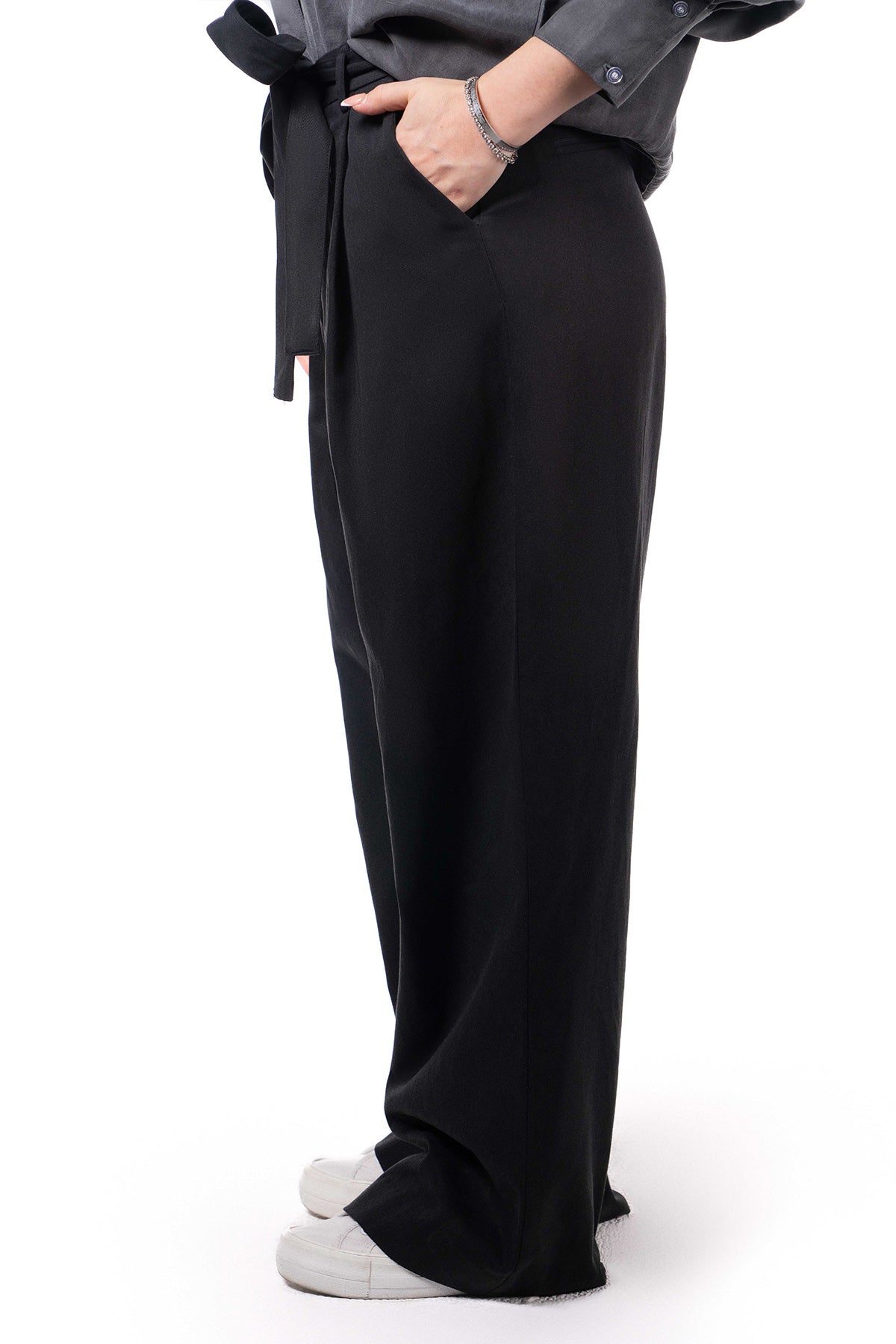 Women White & Black Set - Shirt & Trousers