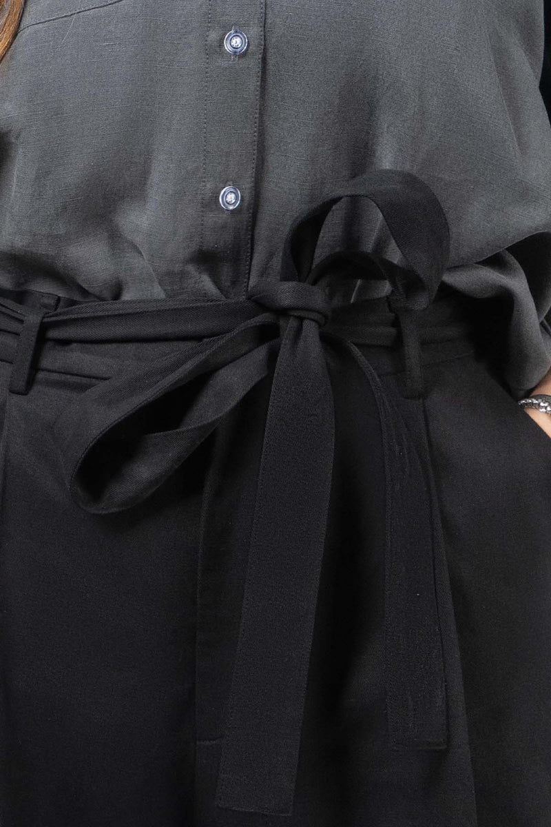 The peak of botanical innovation. Our 100% Tencel™ collection is defined by a 'liquid' grace that moves in harmony with you. Engineered for the ultimate cooling experience, it offers the luxury of silk with the resilience of a high-performance fiber. Breathable, sustainable, and undeniably soft—this is the fabric for those who demand uncompromising quality and a footprint that respects the earth.